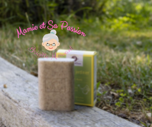 Savon du jardinier aux noyaux d'abricot